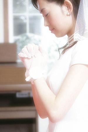 ハワイのオアフ島で結婚式を挙げる